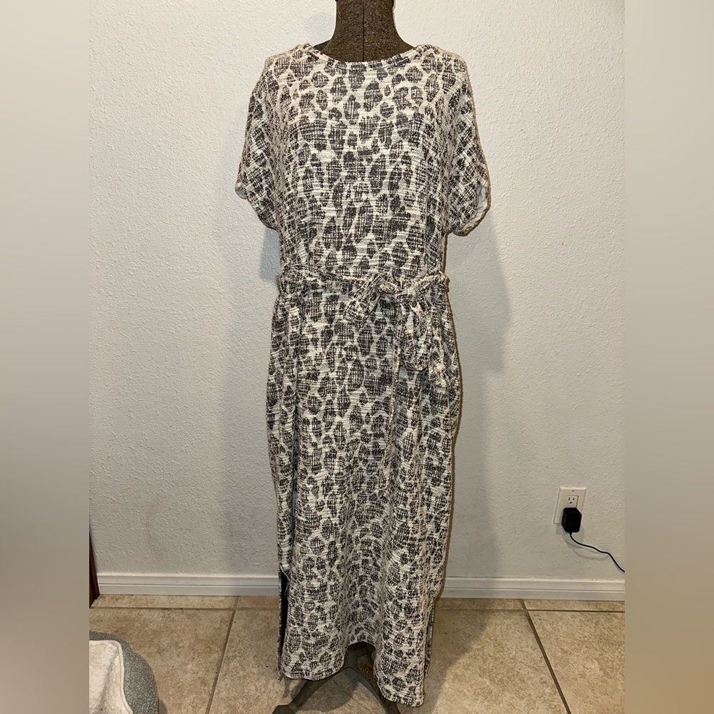 DOLAN Left Coast Collection Leopard Textured Knit Bodycon Maxi Dress (Size 1X)